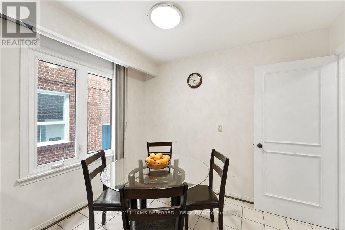 4458 Bathurst Street, Toronto, Ontario  M3H 3S2 - Photo 15 - C12822382