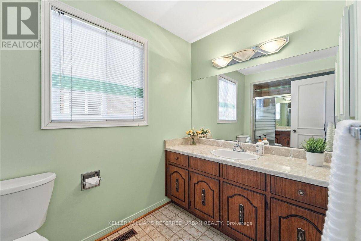 4458 Bathurst Street, Toronto, Ontario  M3H 3S2 - Photo 28 - C12822382