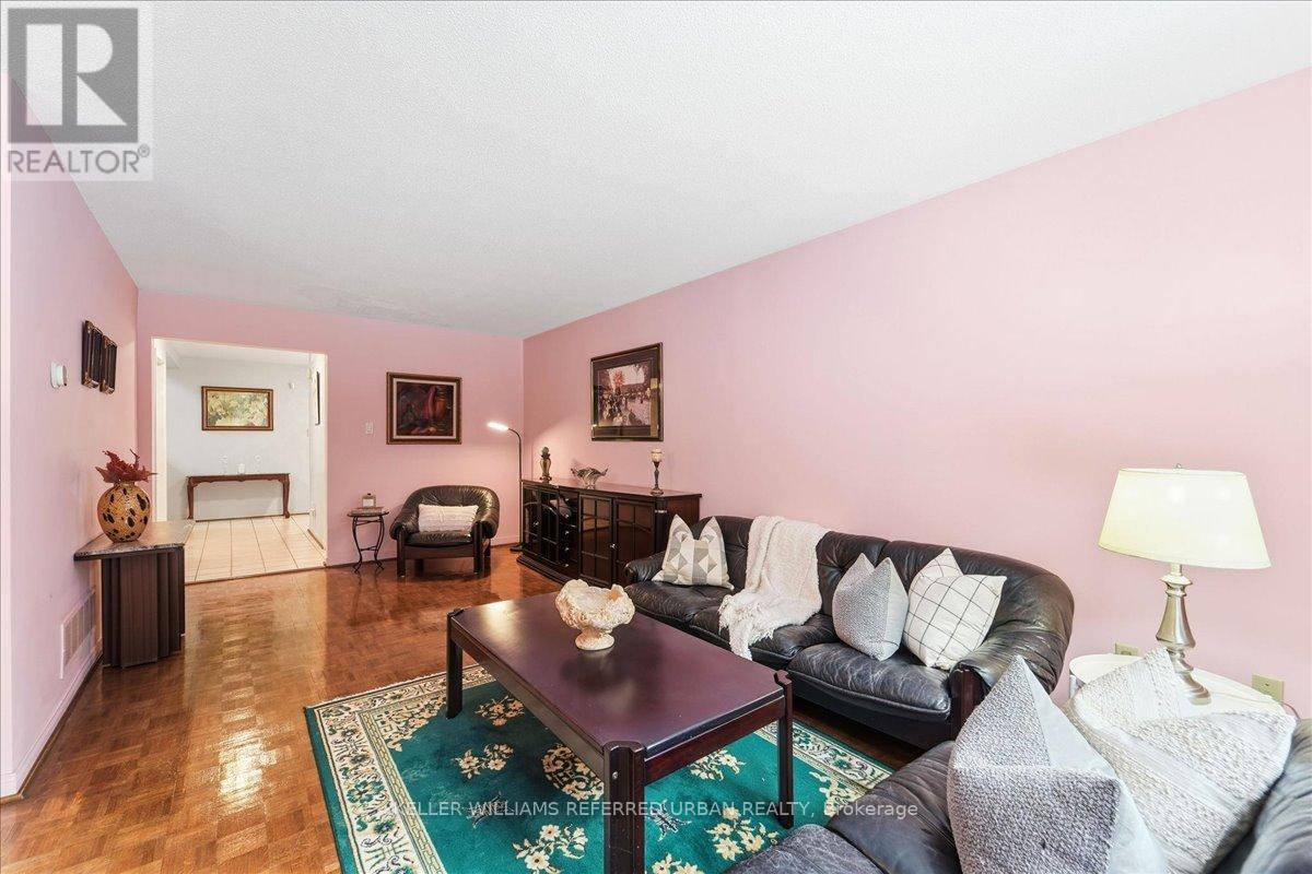 4458 Bathurst Street, Toronto, Ontario  M3H 3S2 - Photo 8 - C12822382