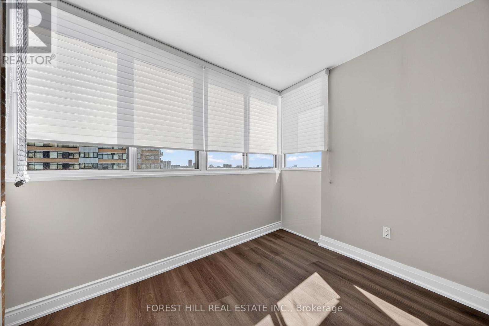 1002 - 1201 Steeles Avenue W, Toronto, Ontario  M2R 3K1 - Photo 11 - C12822410