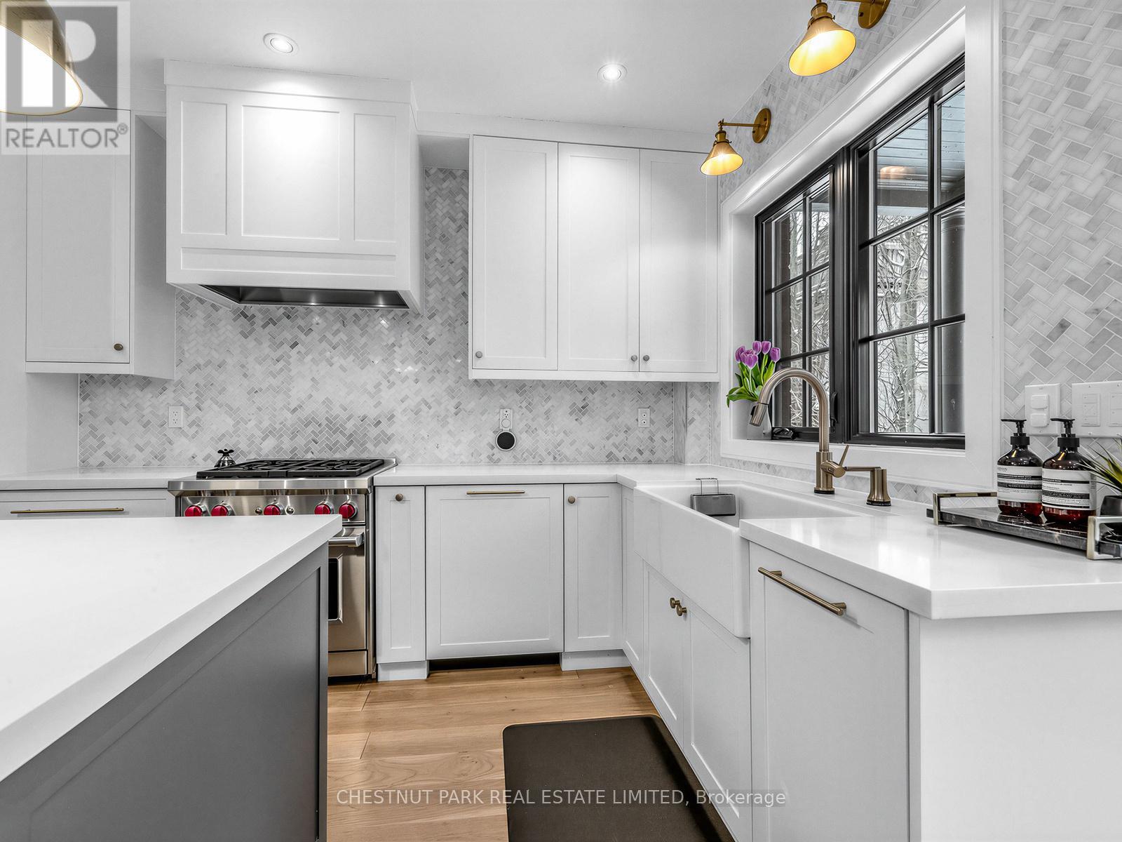 35 Castle Frank Road, Toronto (Rosedale-Moore Park), Ontario  M4W 2Z5 - Photo 15 - C12822464