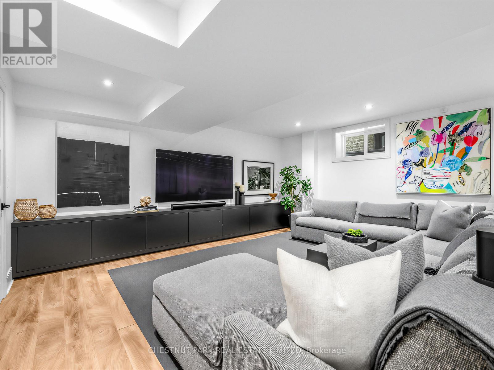 35 Castle Frank Road, Toronto (Rosedale-Moore Park), Ontario  M4W 2Z5 - Photo 32 - C12822464