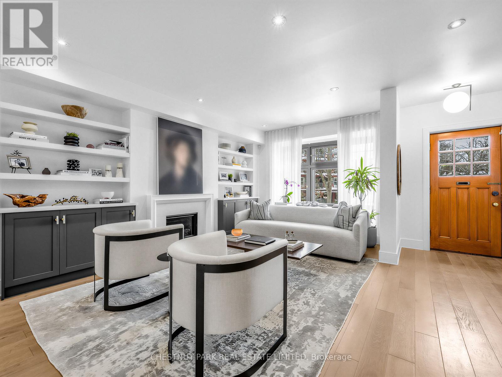 35 Castle Frank Road, Toronto (Rosedale-Moore Park), Ontario  M4W 2Z5 - Photo 4 - C12822464