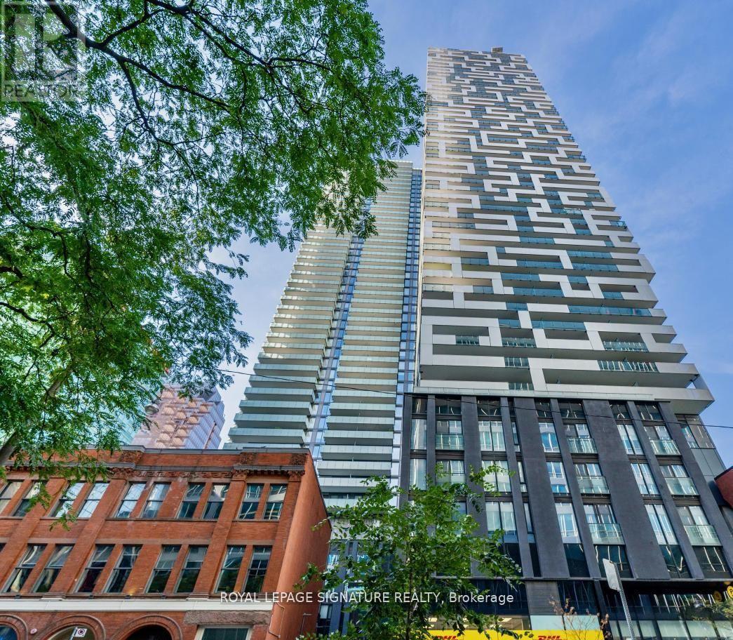 2612 - 25 RICHMOND STREET E