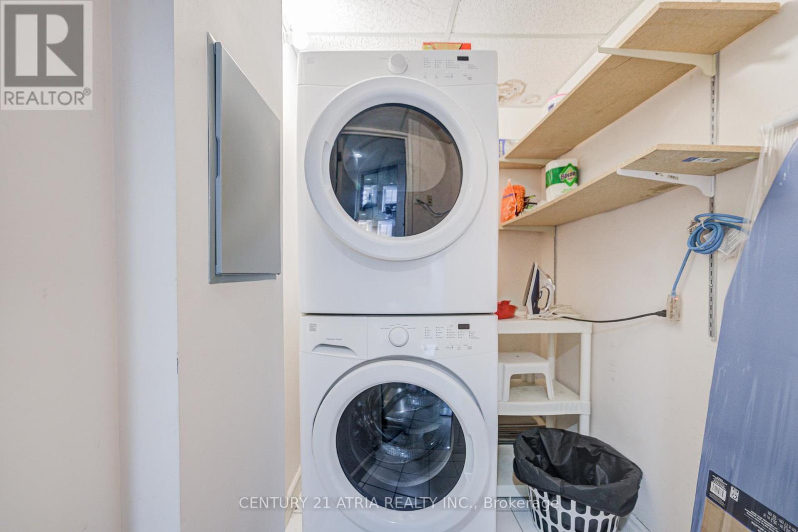 2002 - 38 Elm Street, Toronto (Bay Street Corridor), Ontario  M5G 2K5 - Photo 11 - C12822534