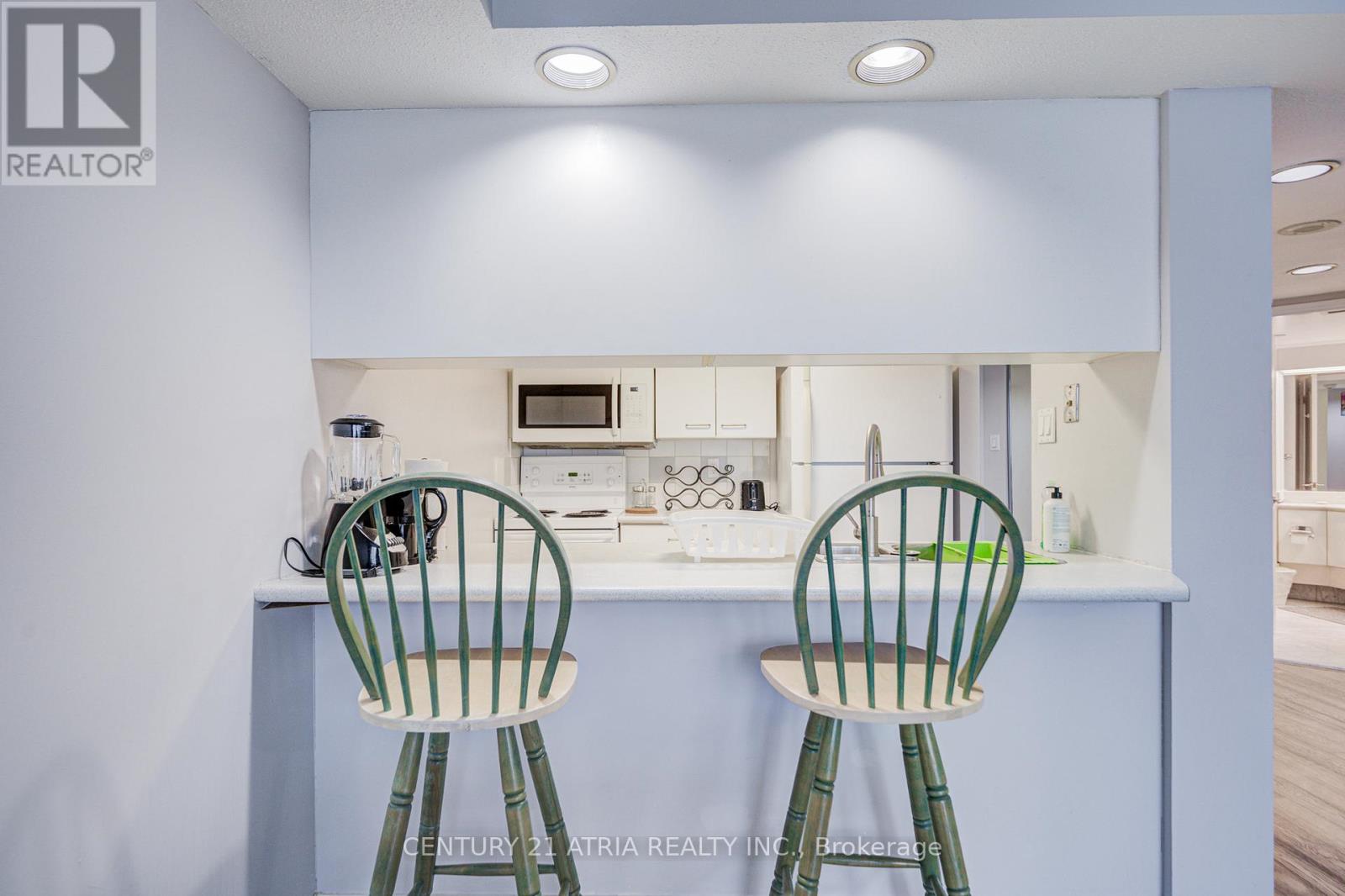 2002 - 38 Elm Street, Toronto (Bay Street Corridor), Ontario  M5G 2K5 - Photo 16 - C12822534