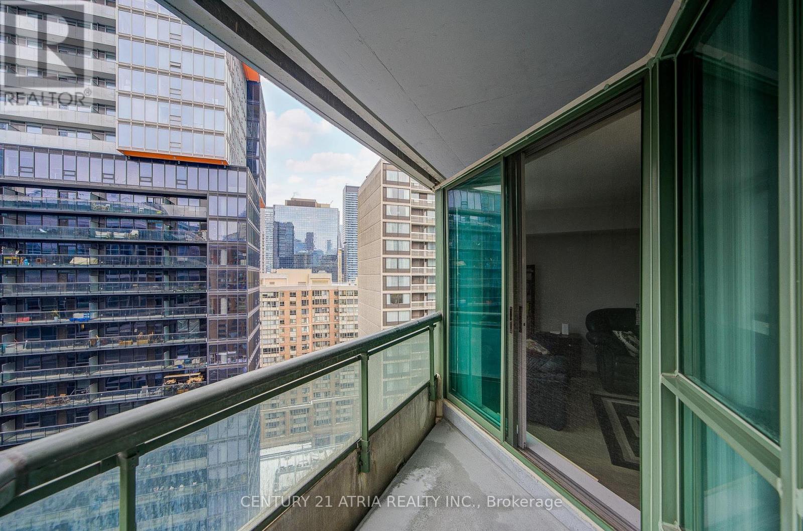 2002 - 38 Elm Street, Toronto (Bay Street Corridor), Ontario  M5G 2K5 - Photo 36 - C12822534