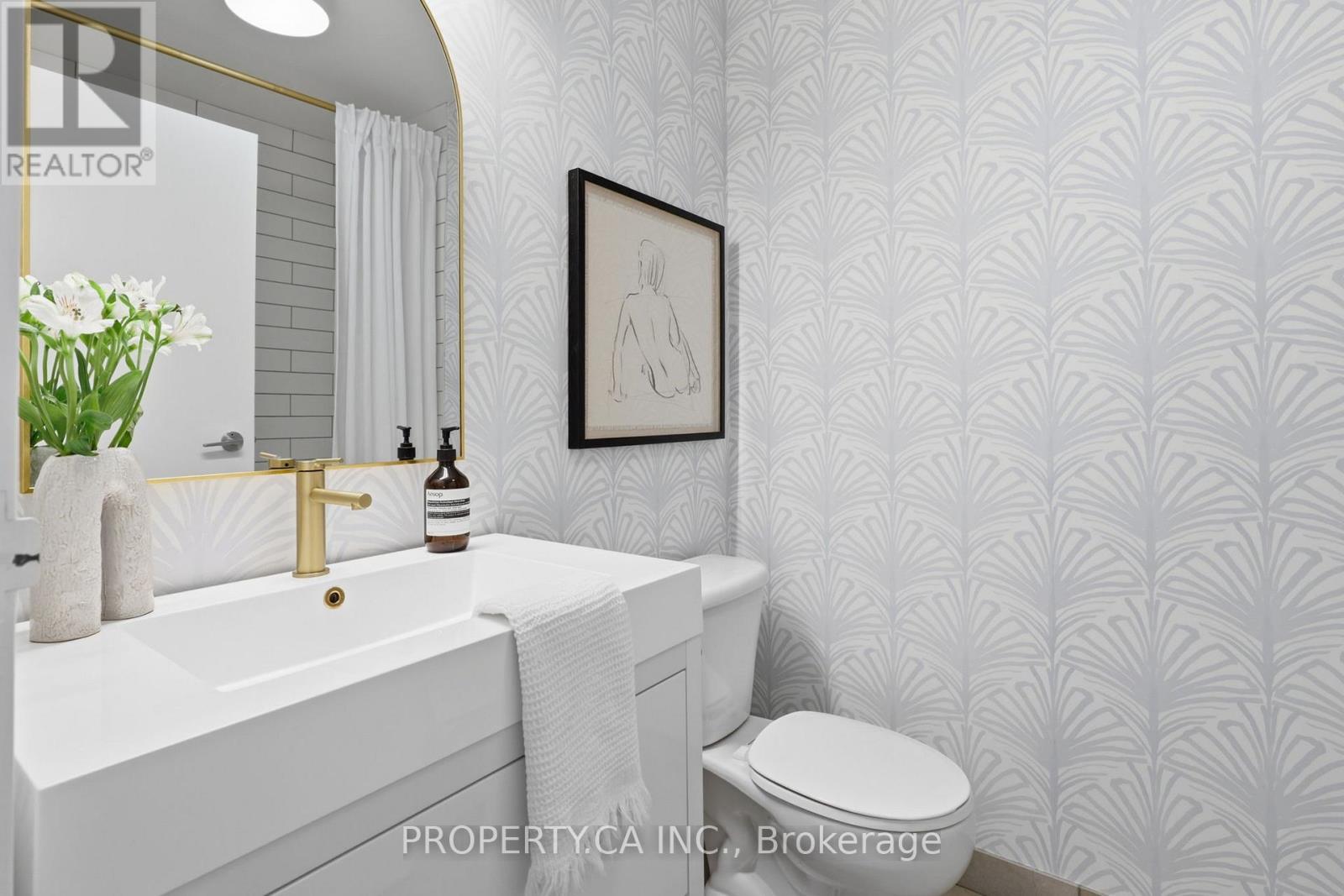 804 - 233 Carlaw Avenue, Toronto, Ontario  M4M 3N6 - Photo 32 - E12822368