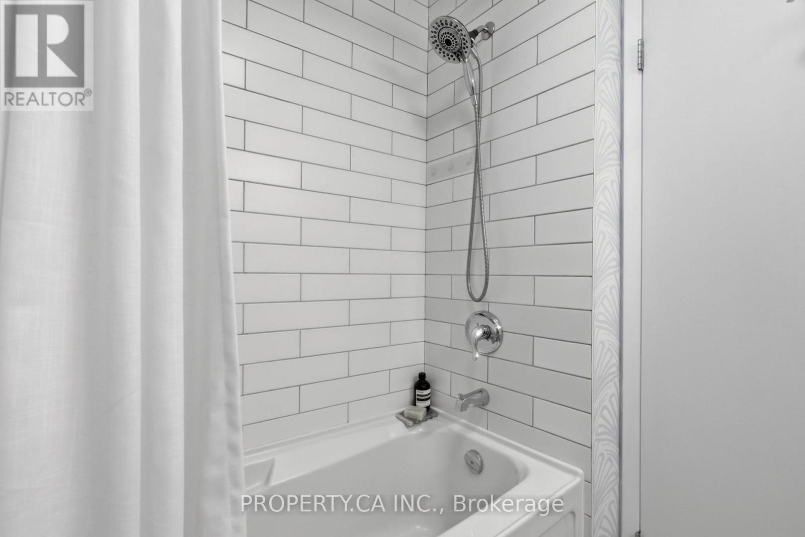 804 - 233 Carlaw Avenue, Toronto, Ontario  M4M 3N6 - Photo 33 - E12822368