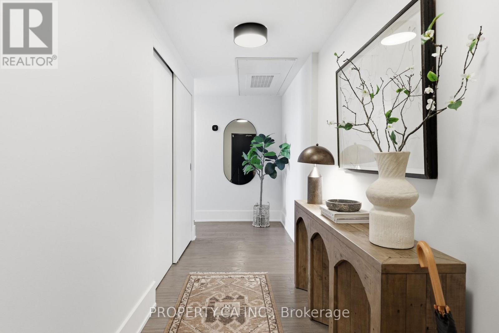 804 - 233 Carlaw Avenue, Toronto, Ontario  M4M 3N6 - Photo 6 - E12822368