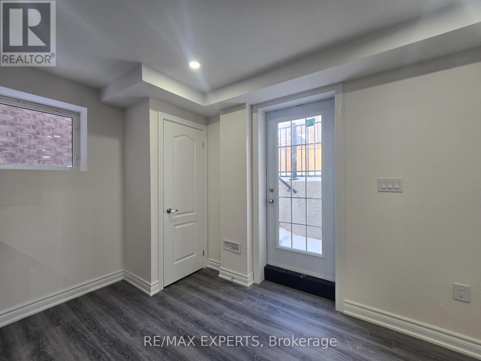 200 Miyako Court, Oshawa, Ontario  L1L 0R7 - Photo 3 - E12822460