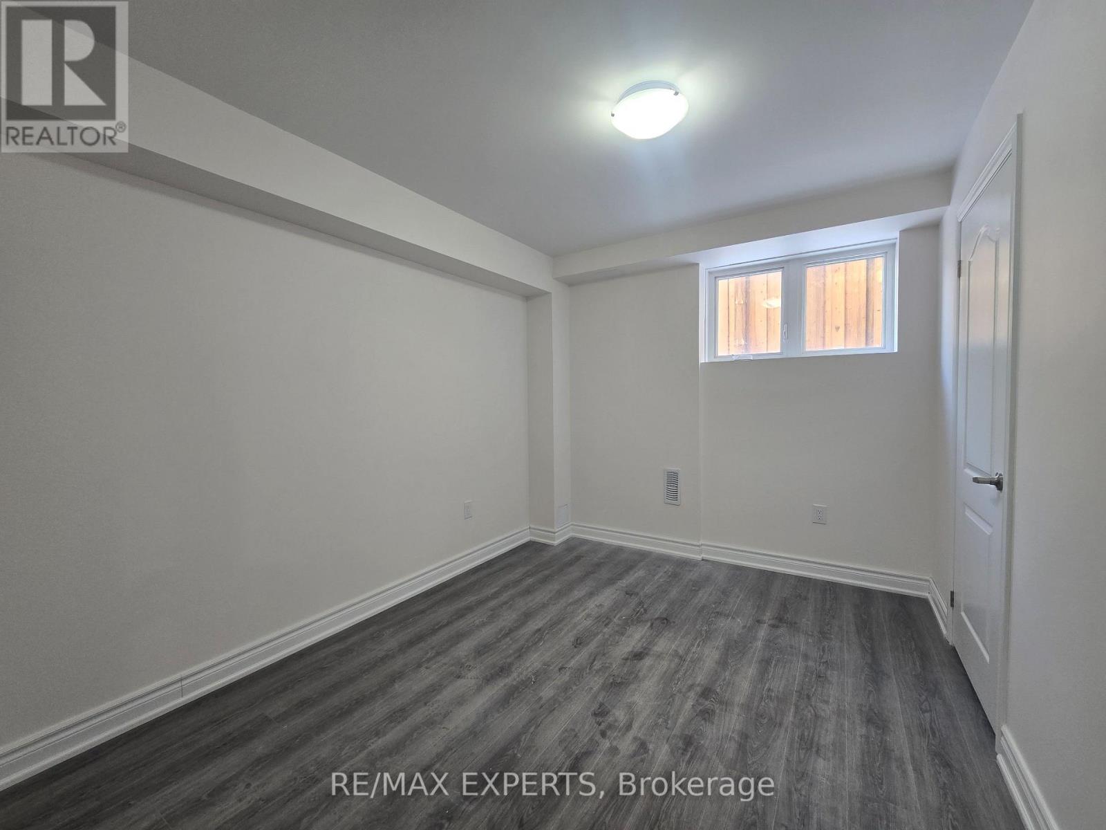 200 Miyako Court, Oshawa, Ontario  L1L 0R7 - Photo 9 - E12822460