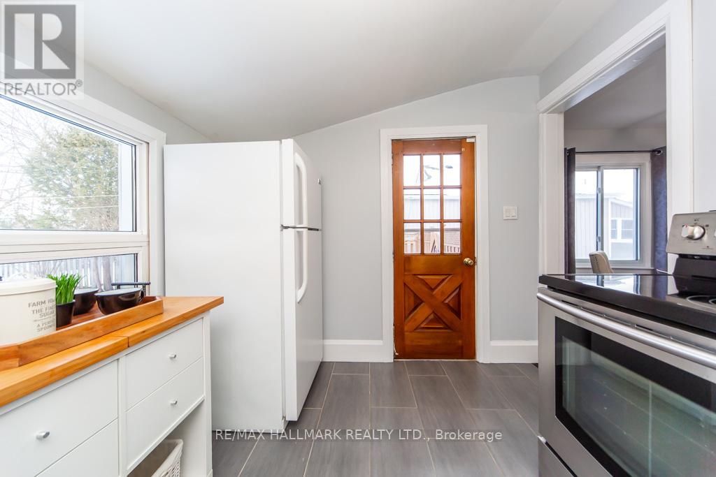 207 Verdun Road, Oshawa, Ontario  L1H 5T1 - Photo 9 - E12822468