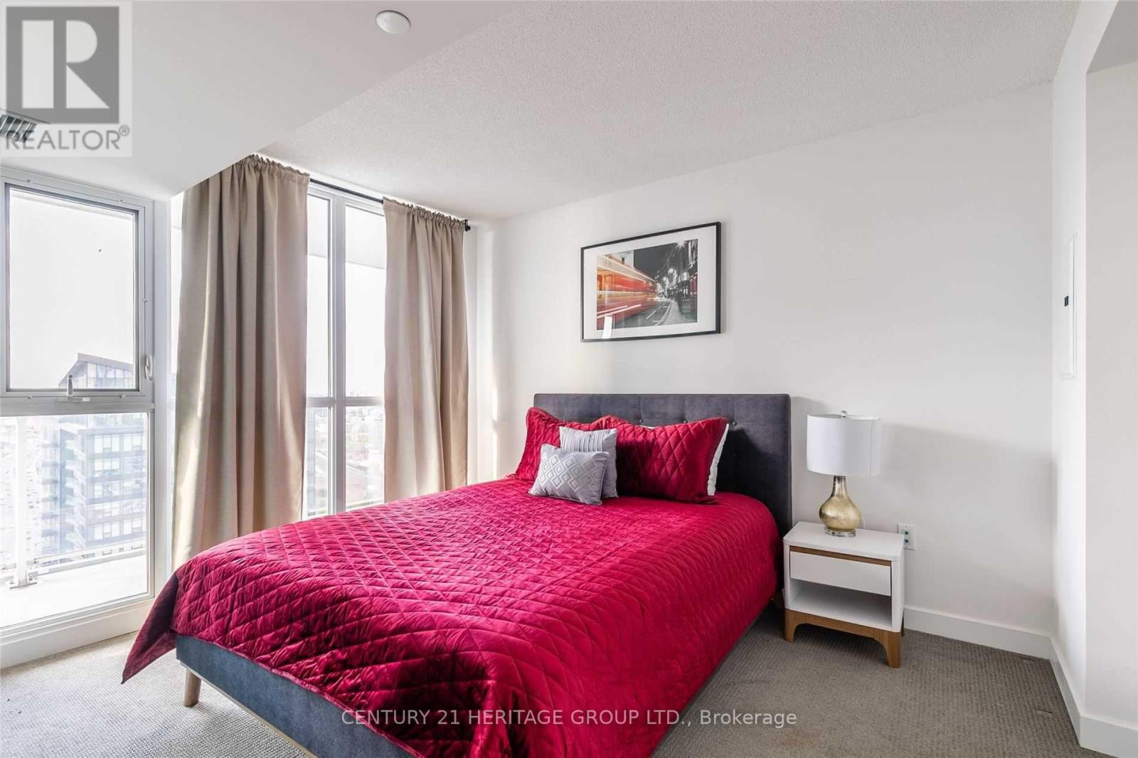 3810 - 75 Queens Wharf Road, Toronto, Ontario  M5V 0J8 - Photo 11 - C12813472