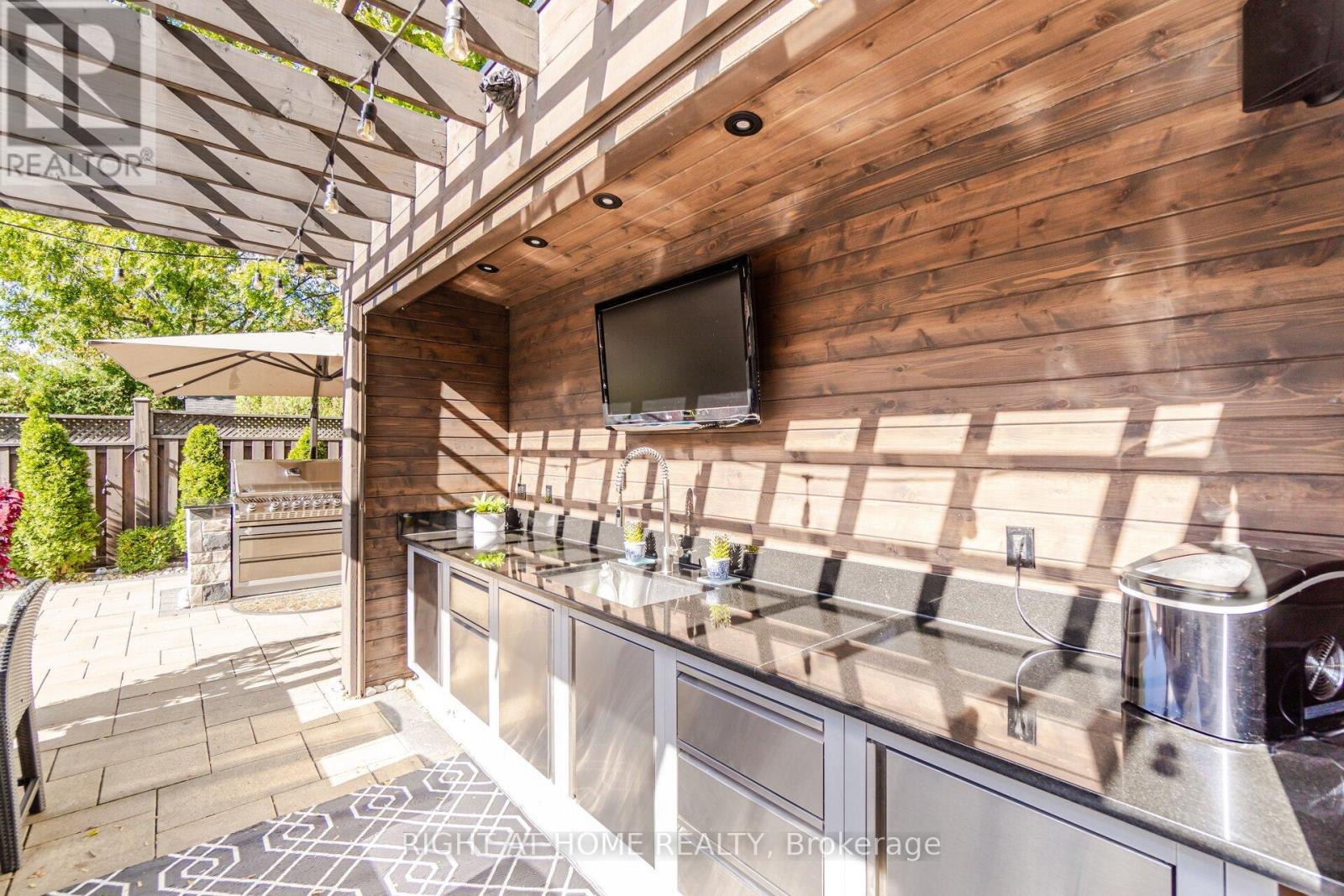 58 Johnston Avenue, Toronto, Ontario  M2N 1G8 - Photo 32 - C12821826