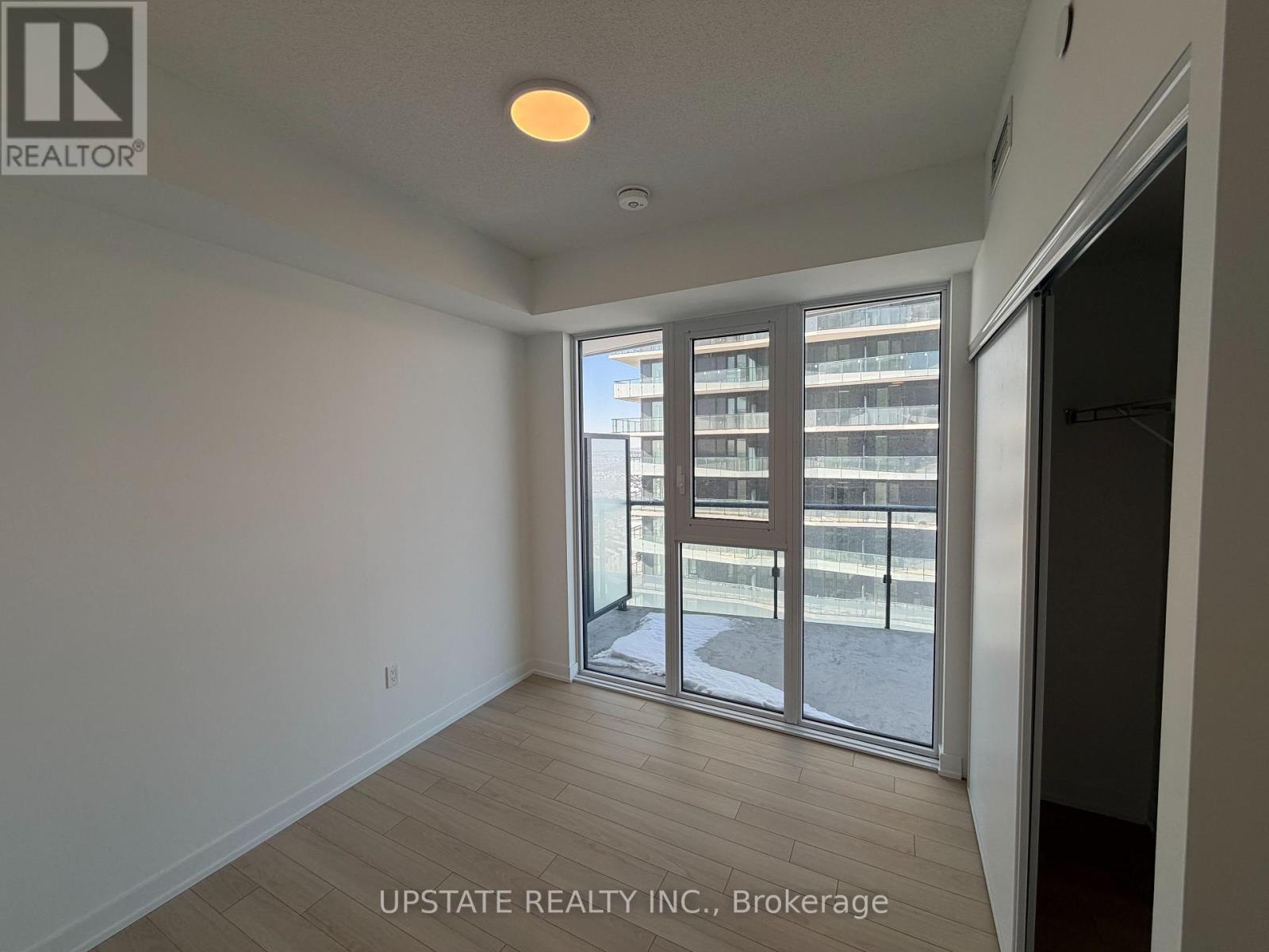 1409 - 15 Skyridge Drive, Brampton, Ontario  L6P 4S3 - Photo 5 - W12821062