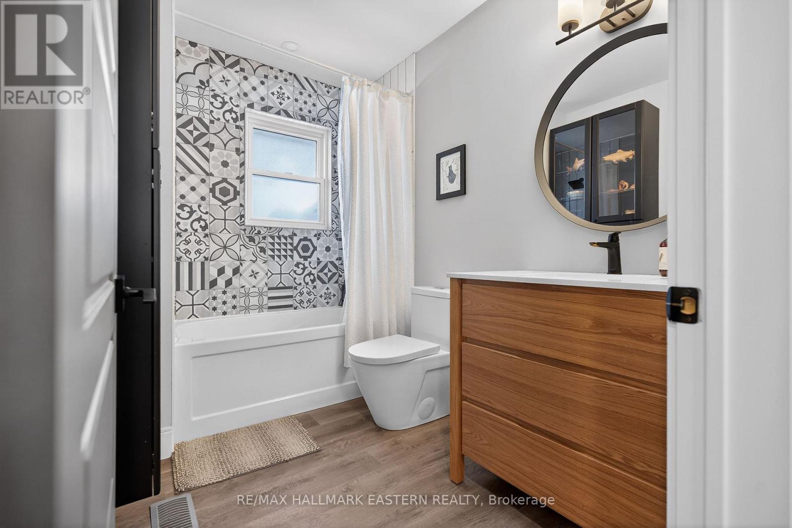 98 Arthur Avenue, Peterborough (Otonabee Ward 1), Ontario  K9J 5X8 - Photo 20 - X12822540