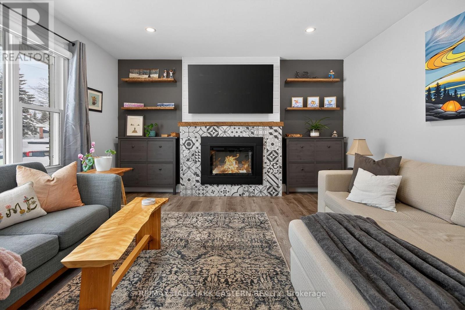 98 Arthur Avenue, Peterborough (Otonabee Ward 1), Ontario  K9J 5X8 - Photo 17 - X12822540