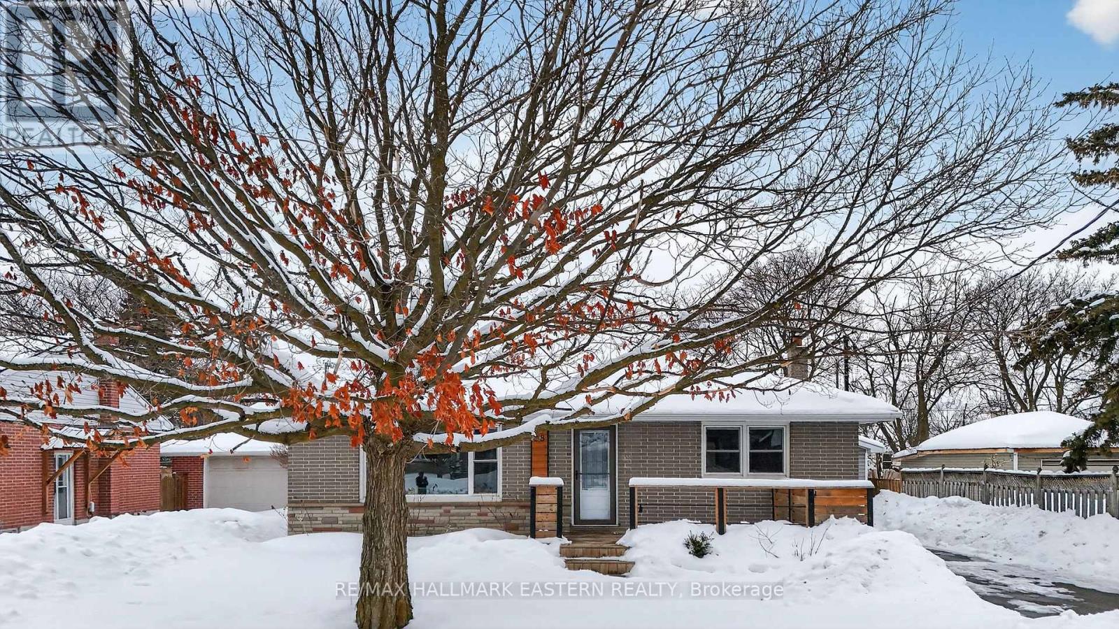 98 Arthur Avenue, Peterborough (Otonabee Ward 1), Ontario  K9J 5X8 - Photo 2 - X12822540