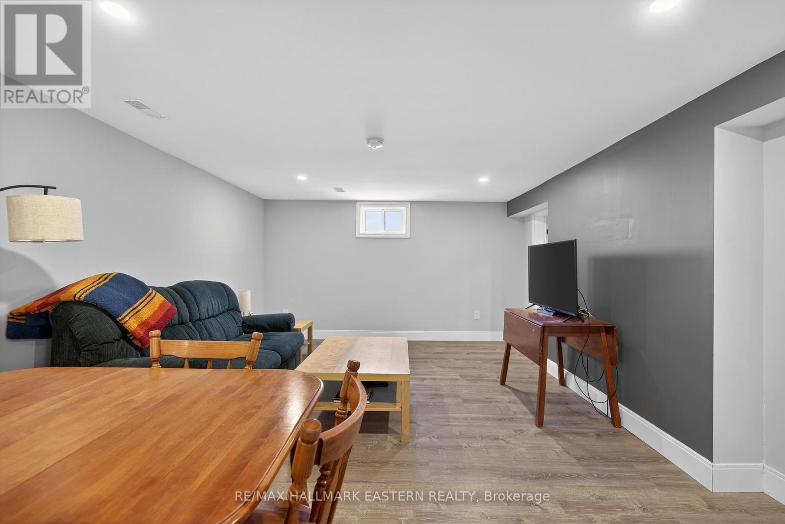 98 Arthur Avenue, Peterborough (Otonabee Ward 1), Ontario  K9J 5X8 - Photo 35 - X12822540