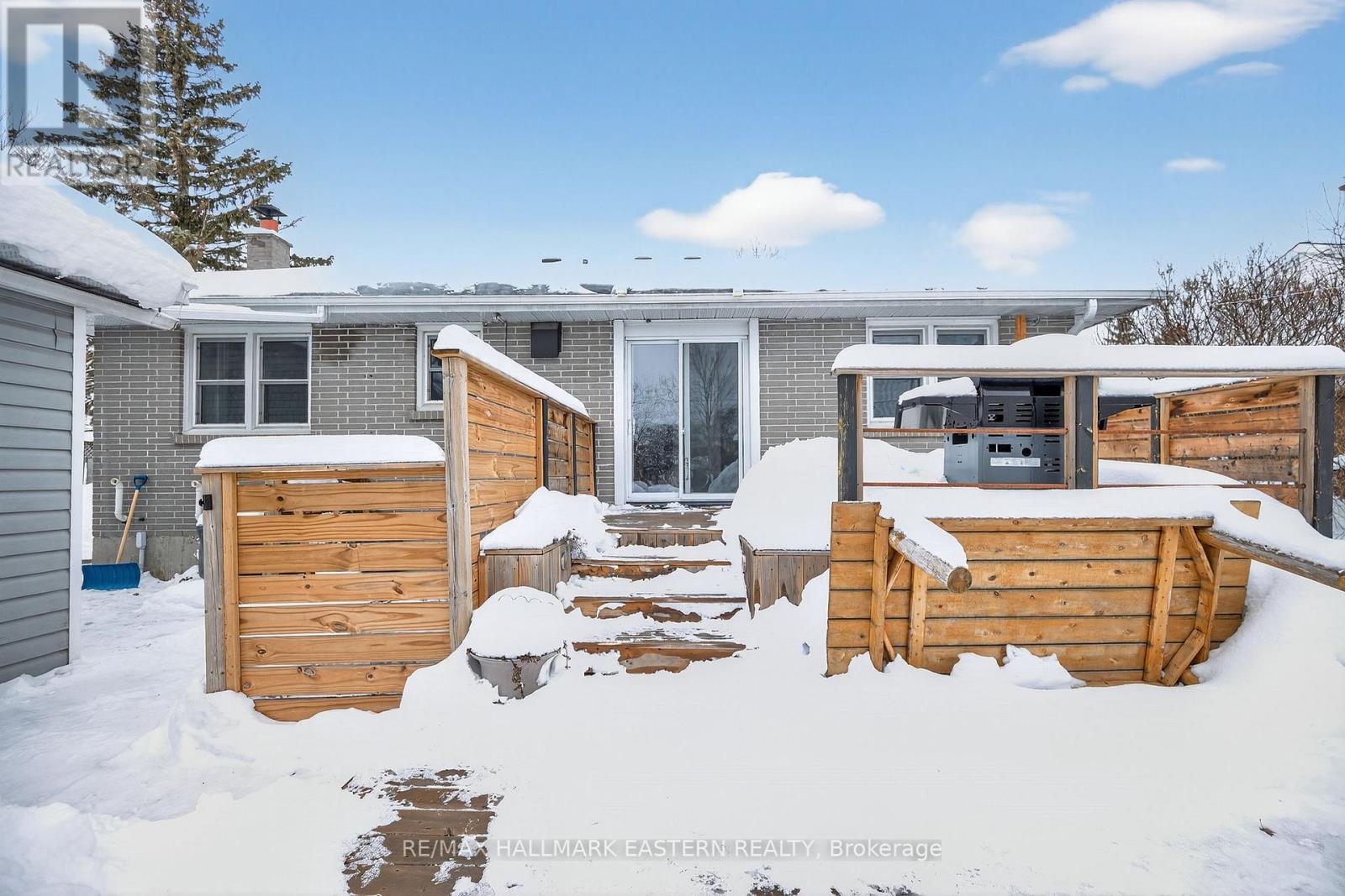 98 Arthur Avenue, Peterborough (Otonabee Ward 1), Ontario  K9J 5X8 - Photo 46 - X12822540