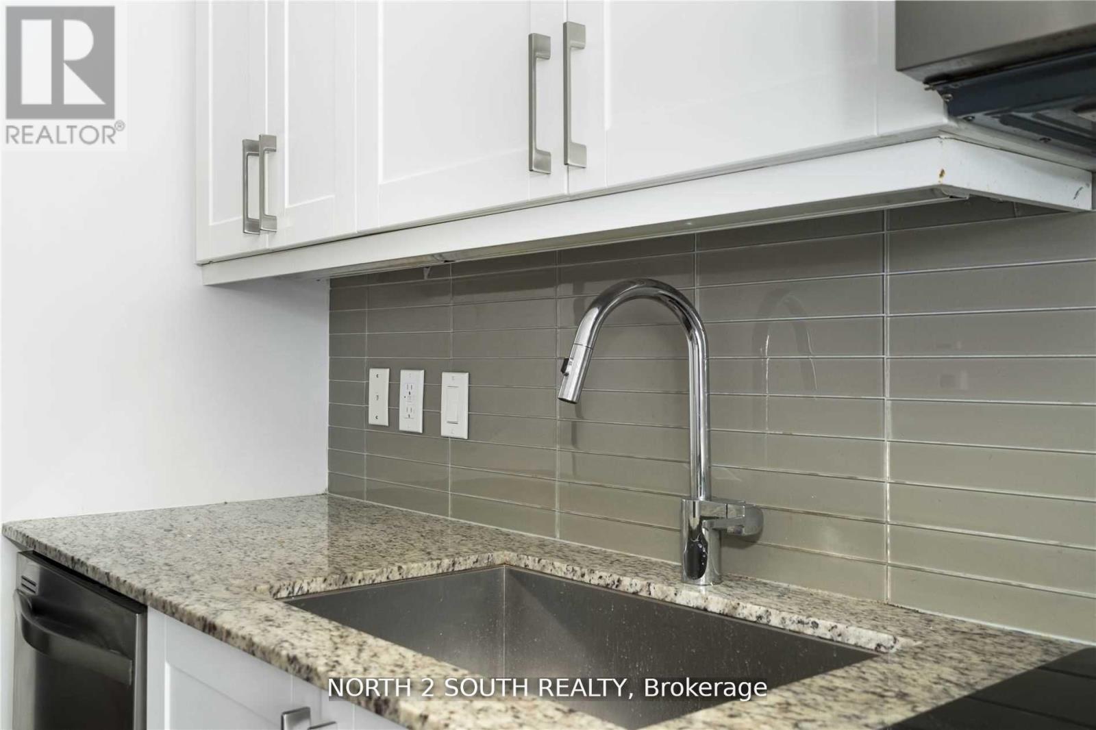 509a - 9608 Yonge Street, Richmond Hill, Ontario  L4C 0X4 - Photo 10 - N12822428