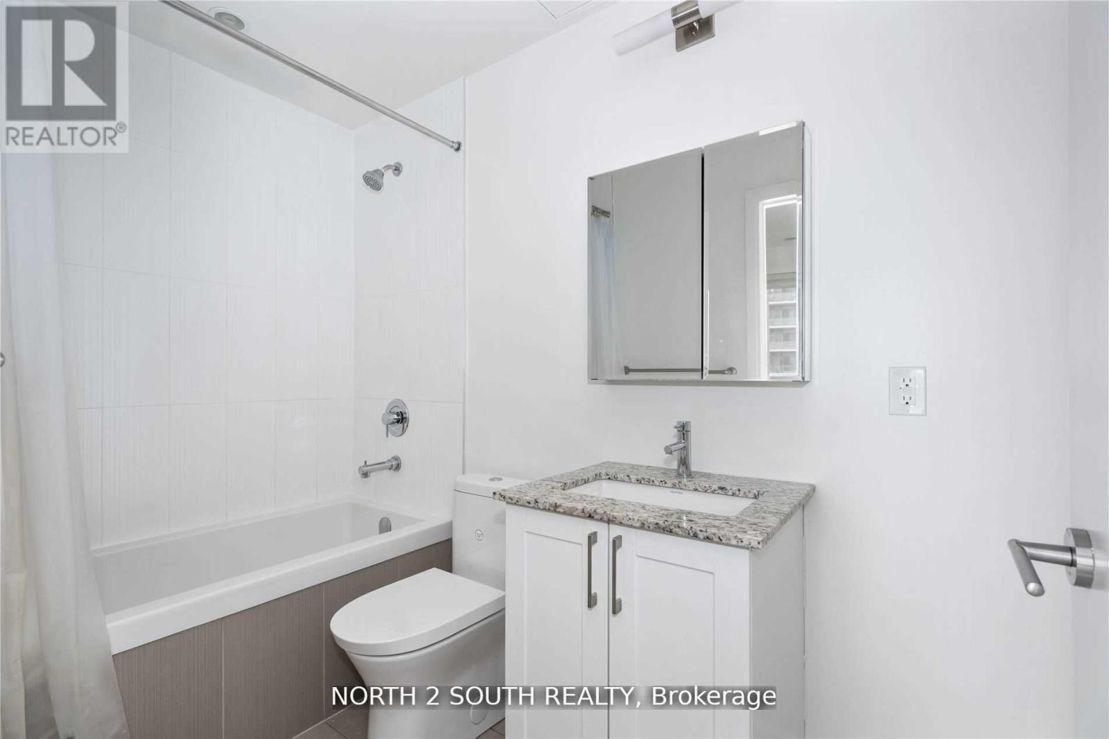 509a - 9608 Yonge Street, Richmond Hill, Ontario  L4C 0X4 - Photo 22 - N12822428