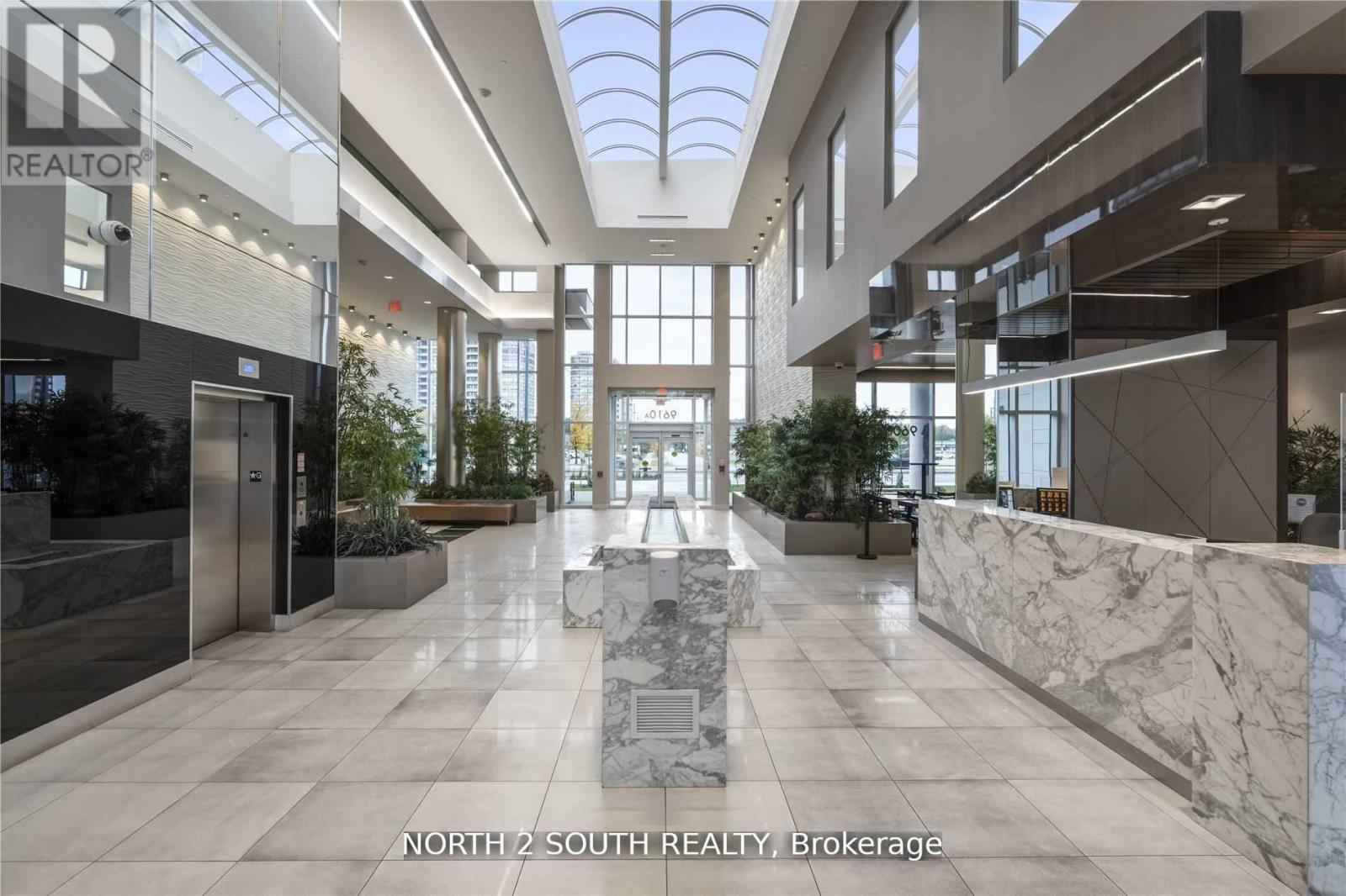 509a - 9608 Yonge Street, Richmond Hill, Ontario  L4C 0X4 - Photo 3 - N12822428