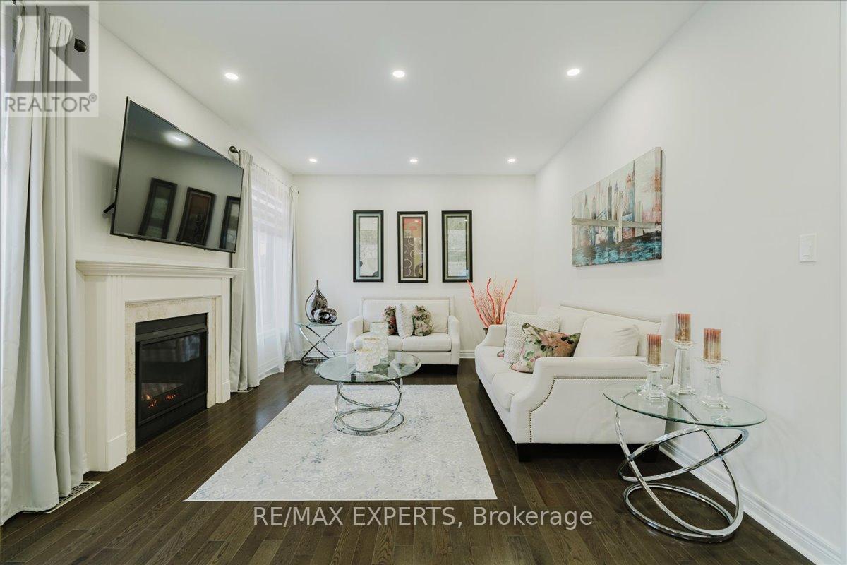 43 Lewis Avenue, Bradford West Gwillimbury (Bradford), Ontario  L3Z 0X2 - Photo 14 - N12822454