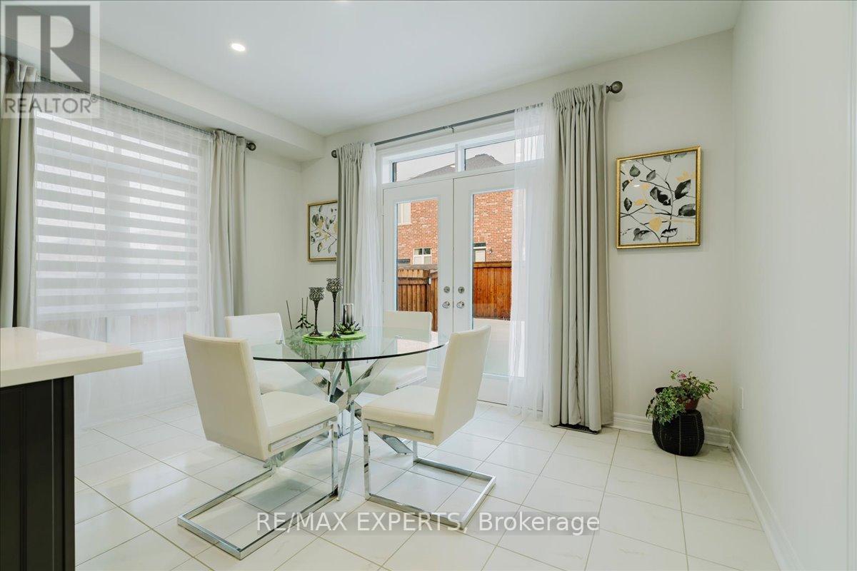 43 Lewis Avenue, Bradford West Gwillimbury (Bradford), Ontario  L3Z 0X2 - Photo 22 - N12822454