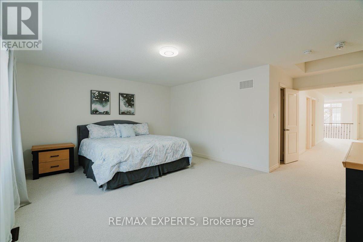 43 Lewis Avenue, Bradford West Gwillimbury (Bradford), Ontario  L3Z 0X2 - Photo 28 - N12822454