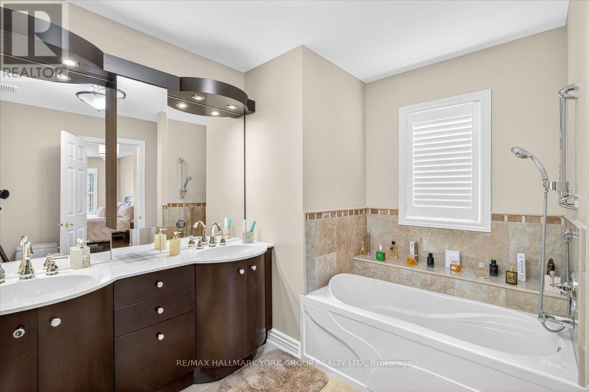 16 Woodland Trail Court, Vaughan, Ontario  L4L 9H9 - Photo 25 - N12822490