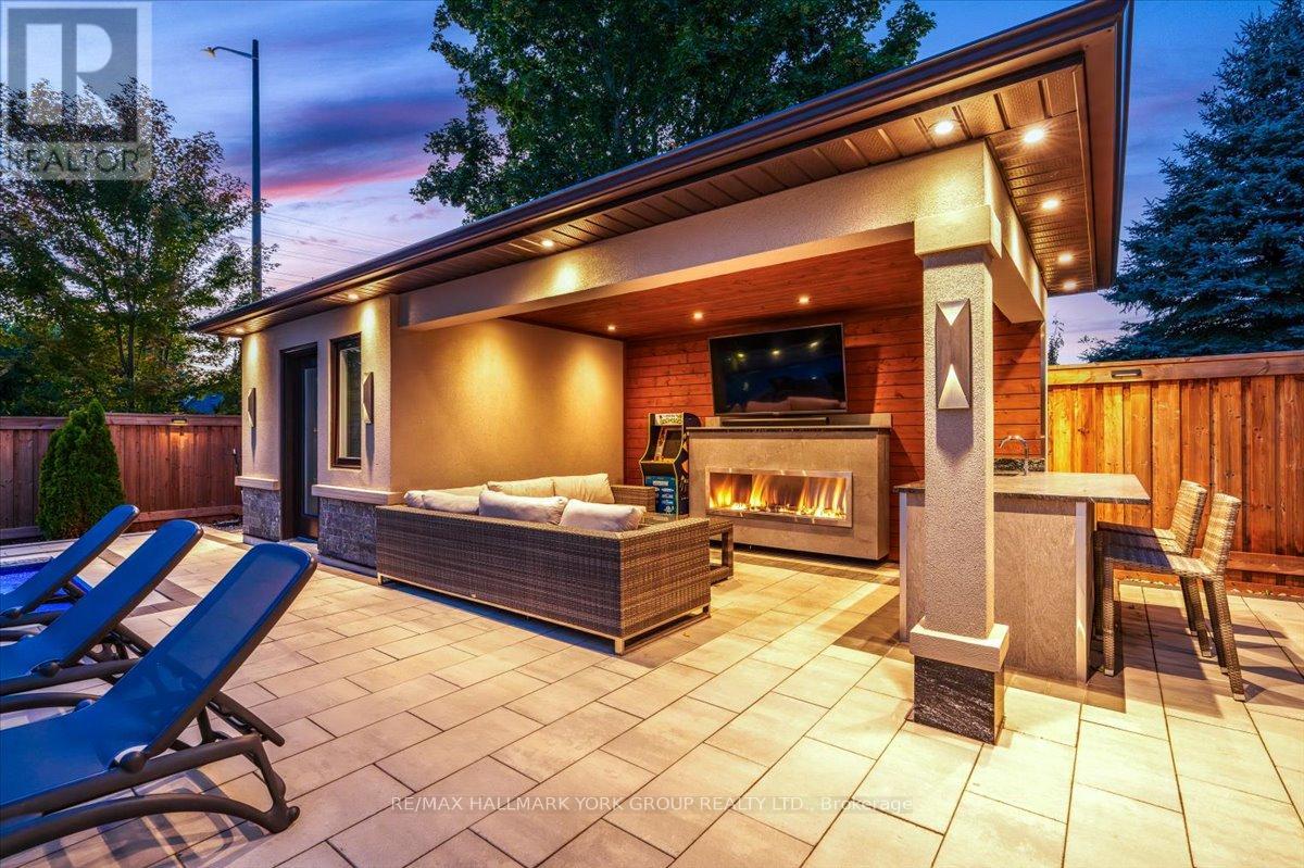 16 Woodland Trail Court, Vaughan, Ontario  L4L 9H9 - Photo 6 - N12822490