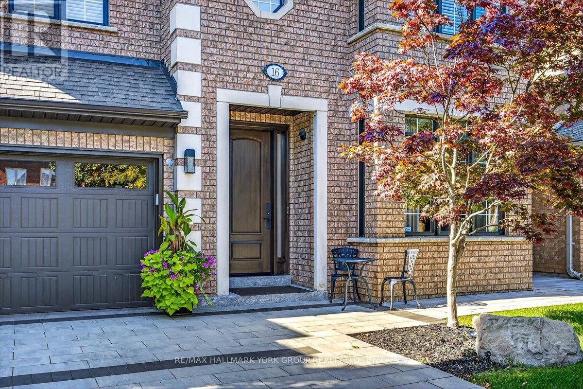 16 Woodland Trail Court, Vaughan, Ontario  L4L 9H9 - Photo 7 - N12822490