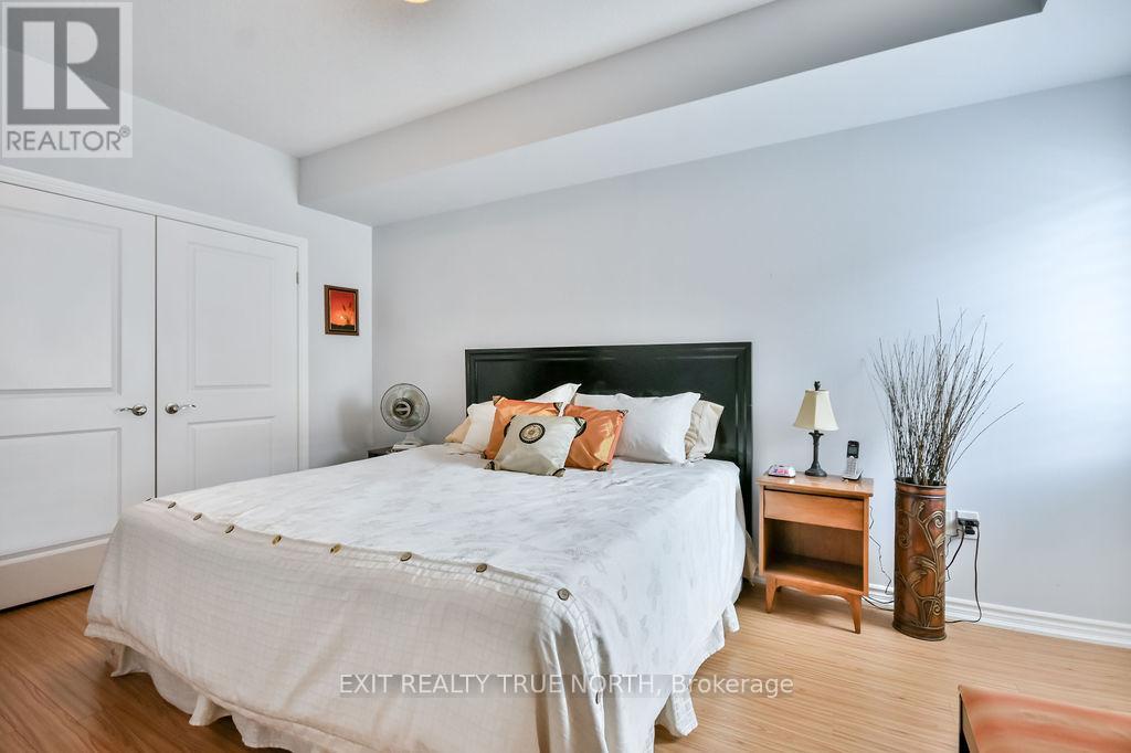 107 - 19b Yonge Street N, Springwater, Ontario  L0L 1P0 - Photo 15 - S12822388