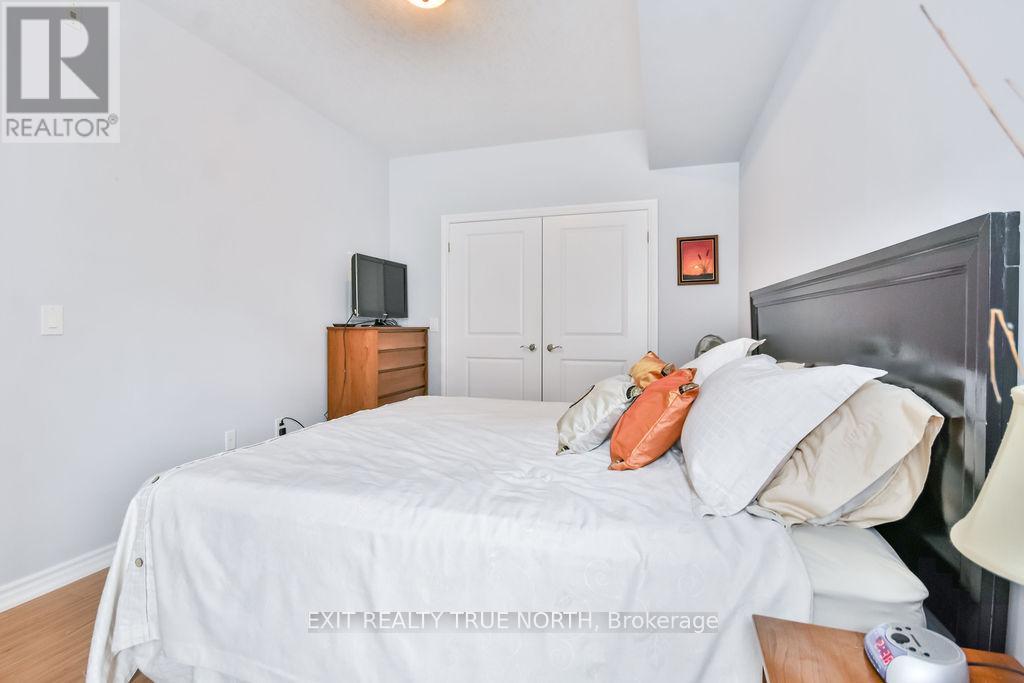 107 - 19b Yonge Street N, Springwater, Ontario  L0L 1P0 - Photo 16 - S12822388