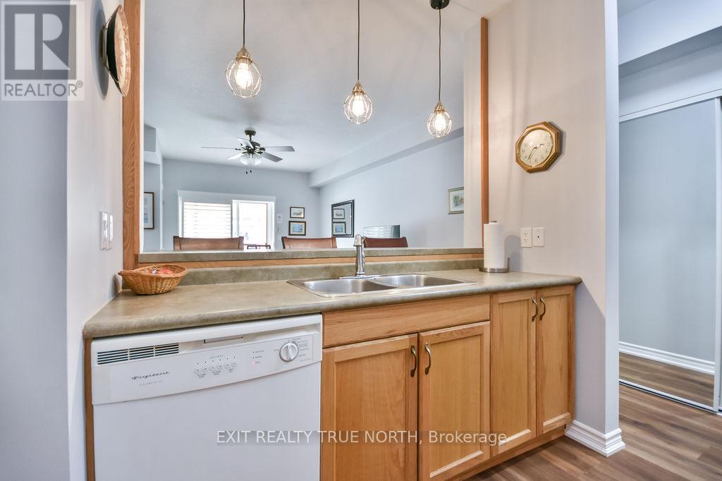 107 - 19b Yonge Street N, Springwater, Ontario  L0L 1P0 - Photo 6 - S12822388