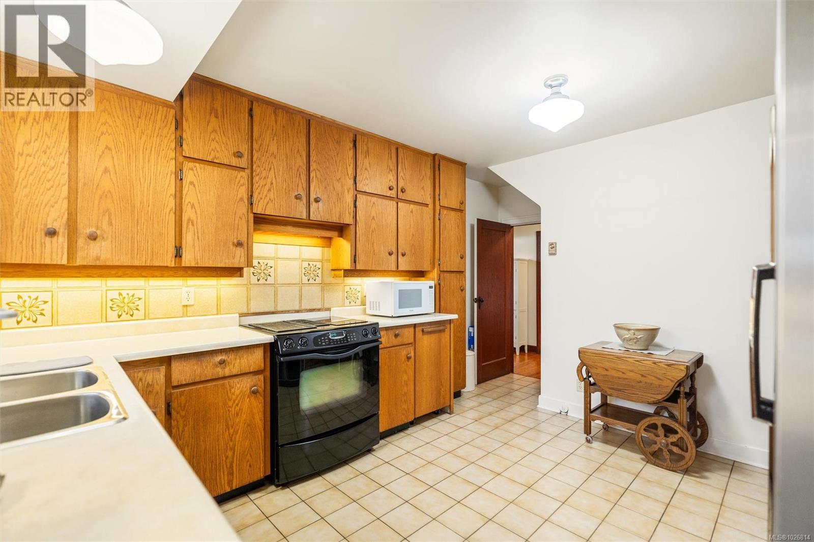 1120 Dallas Rd, Victoria, British Columbia V8V 1B8 - Photo 19 - 1026814