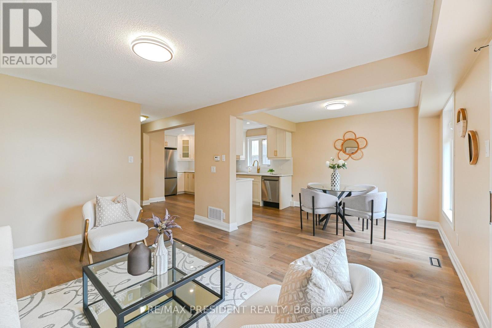 4 Lawnview Court, Brampton, Ontario  L7G 1T4 - Photo 16 - W12822372