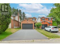 4 LAWNVIEW COURT, Brampton, Ontario