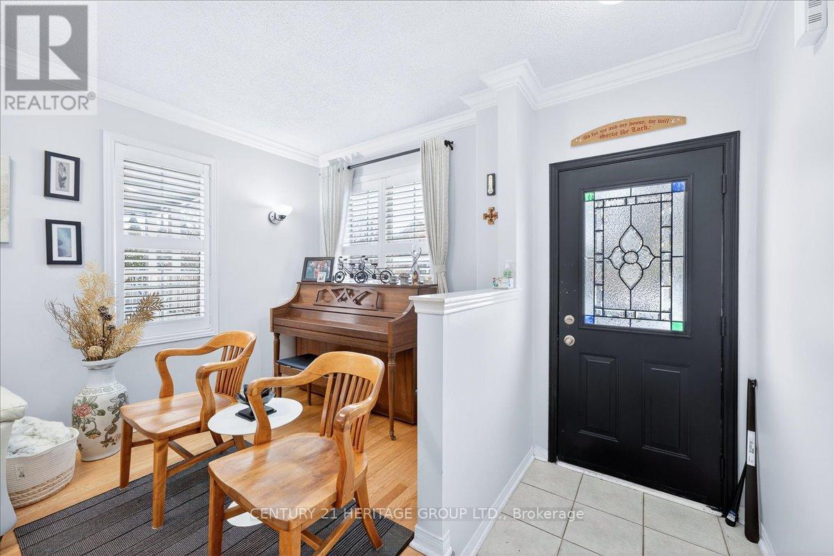 209 Fitzgerald Crescent, Milton, Ontario  L9T 5Y5 - Photo 5 - W12822374