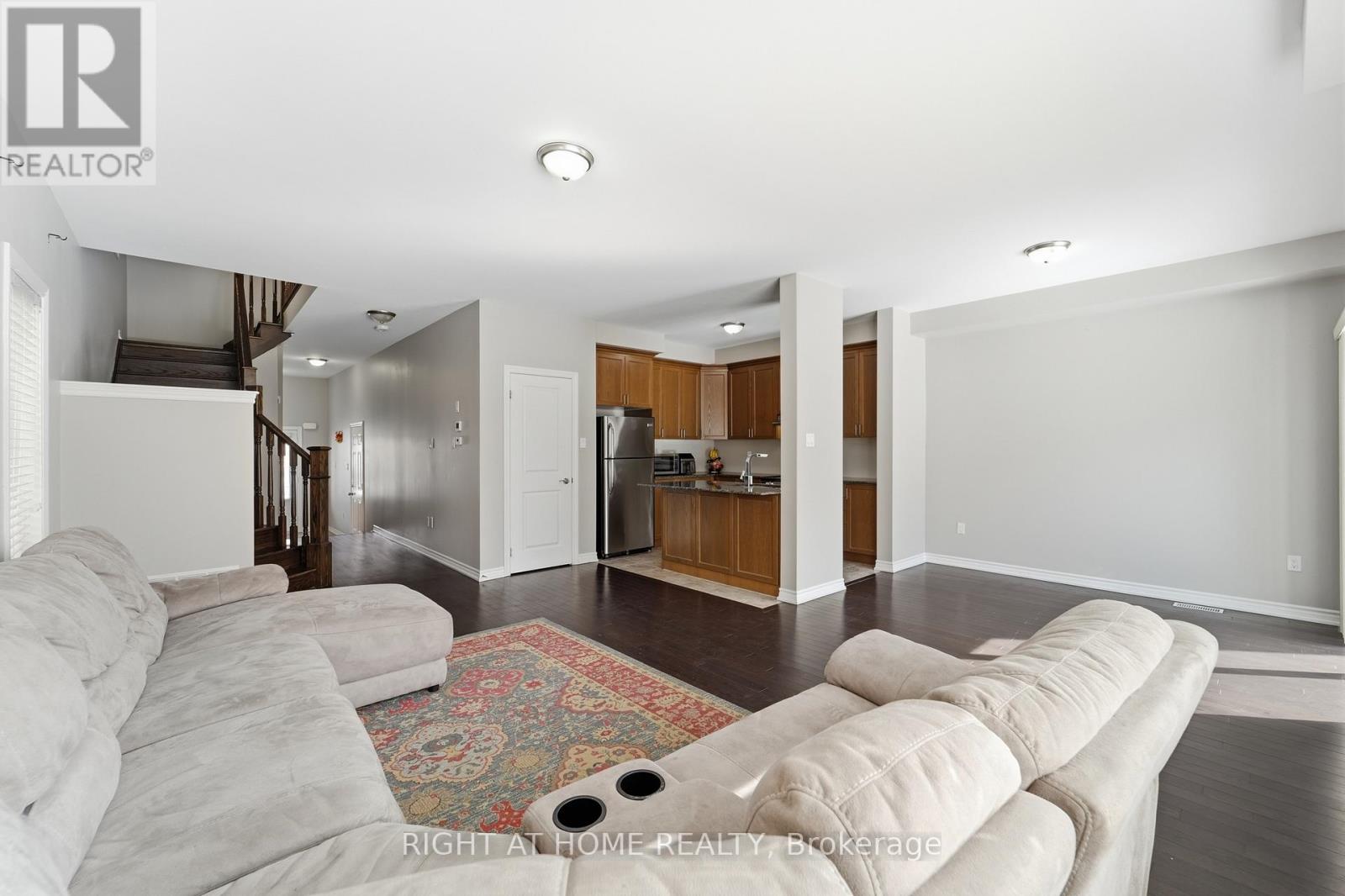 68 Thornbush Boulevard, Brampton, Ontario  L7A 4K1 - Photo 11 - W12822376