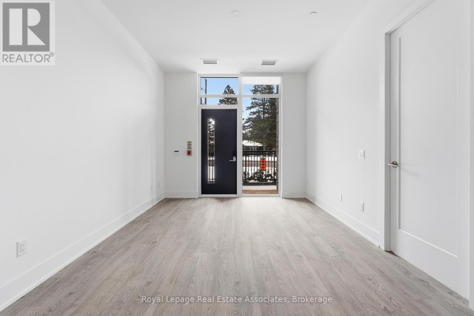 103 - 259 The Kingsway, Toronto, Ontario  M9A 0G2 - Photo 8 - W12822414