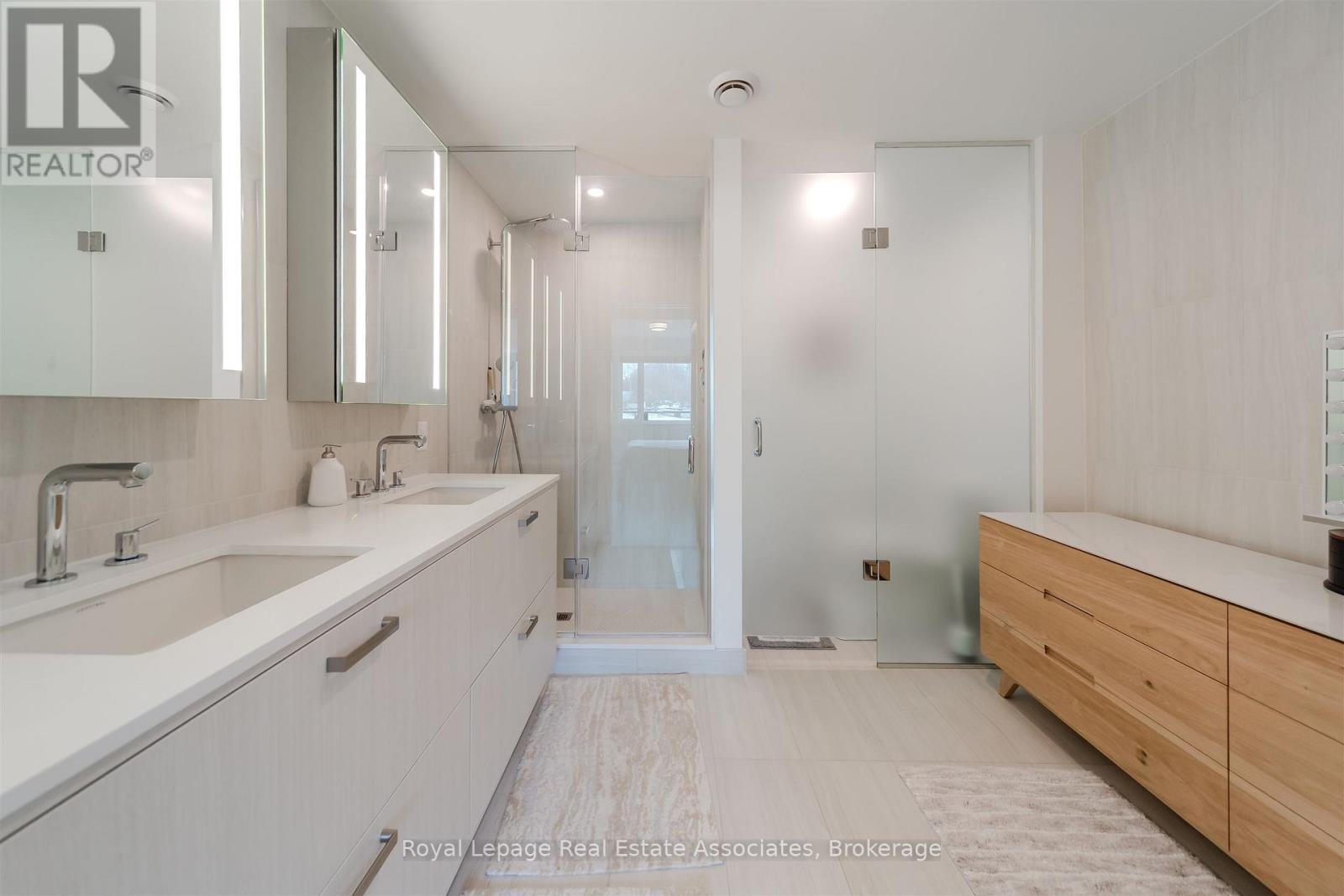 219 - 259 The Kingsway, Toronto, Ontario  M9A 0G2 - Photo 19 - W12822418