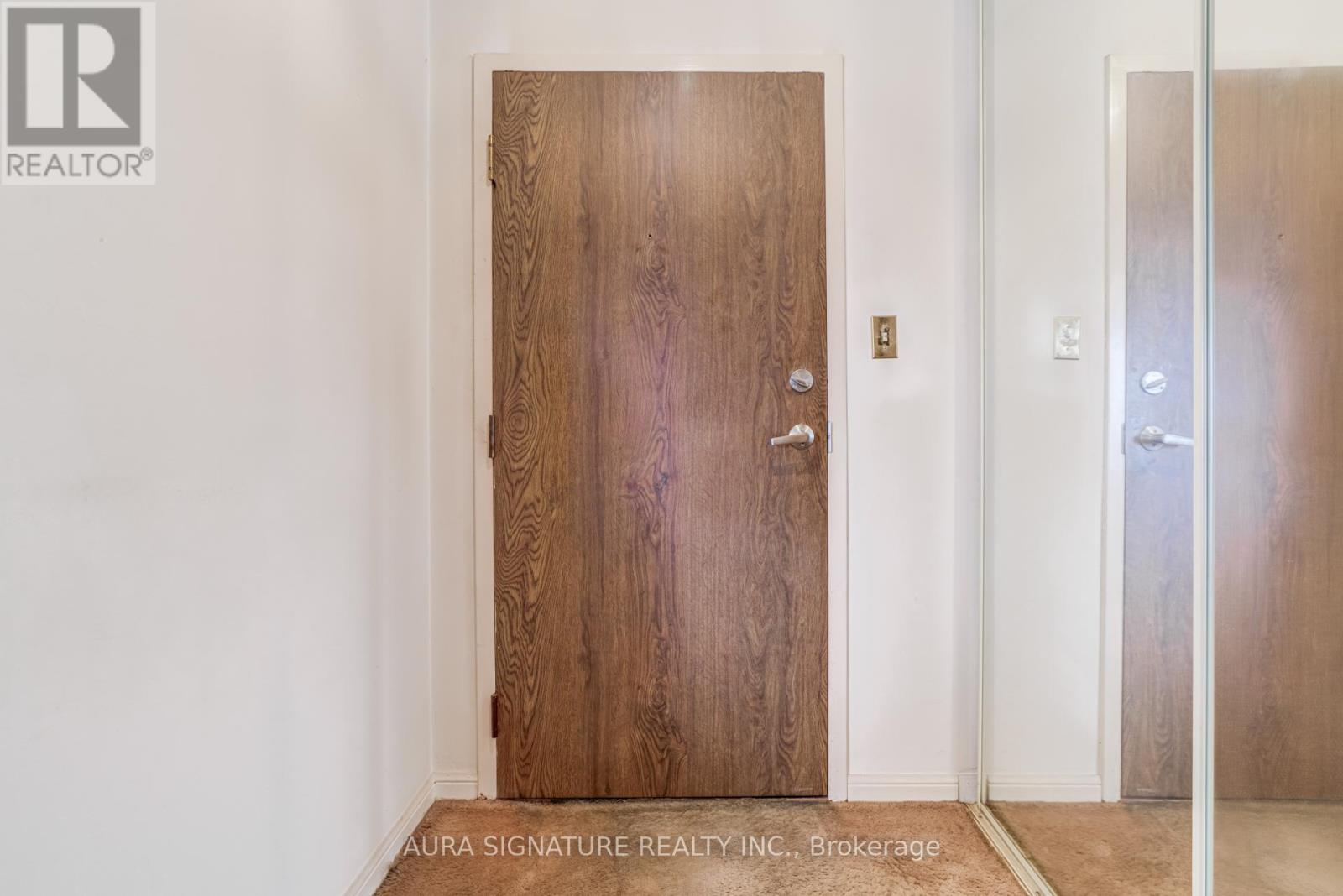 203 - 40 Richview Road, Toronto, Ontario  M9A 5C1 - Photo 3 - W12822512