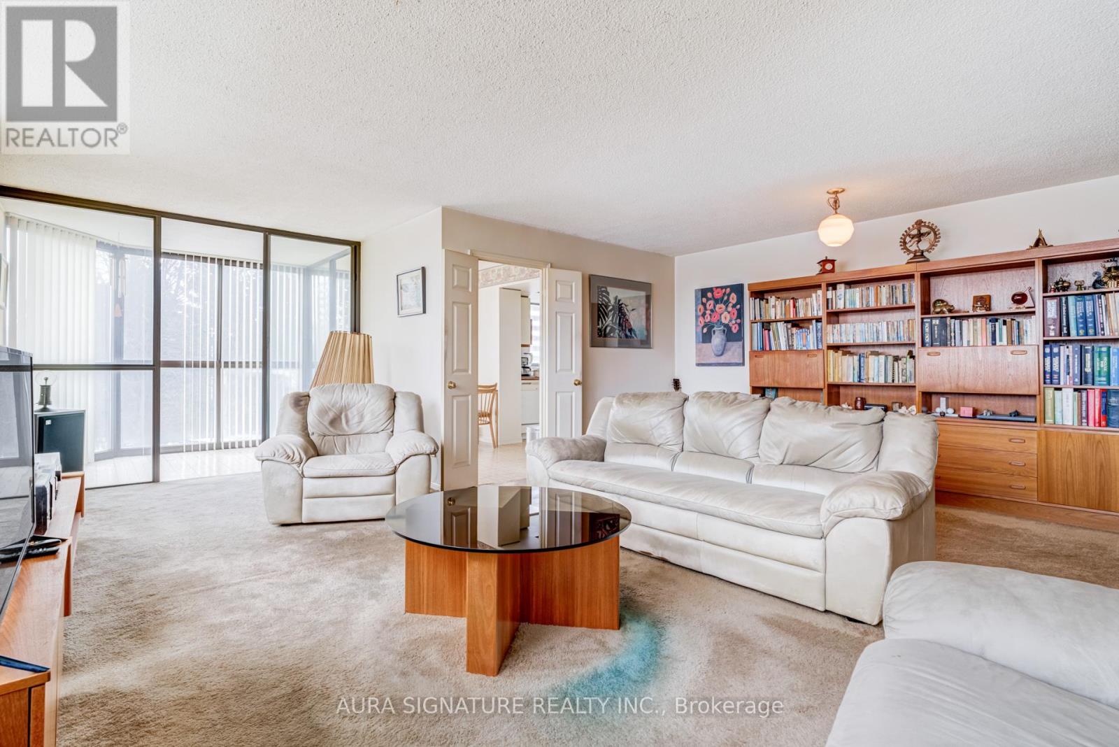 203 - 40 Richview Road, Toronto, Ontario  M9A 5C1 - Photo 8 - W12822512