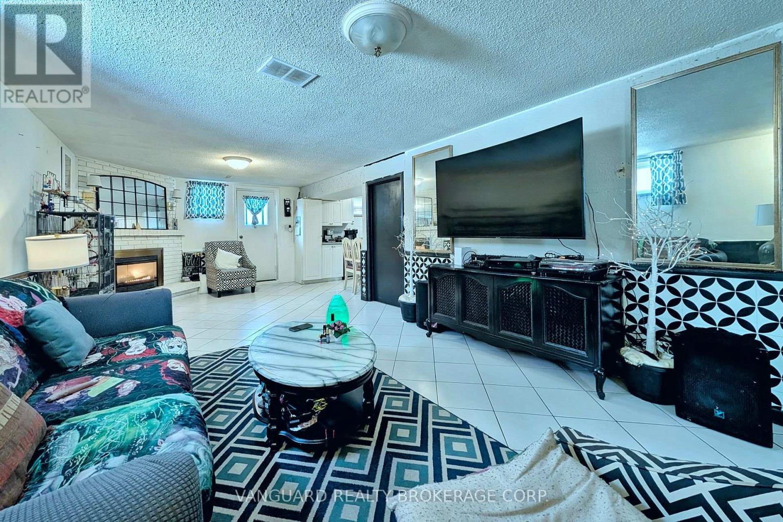 92 Skelton Boulevard, Brampton, Ontario  L6V 2P6 - Photo 37 - W12822514