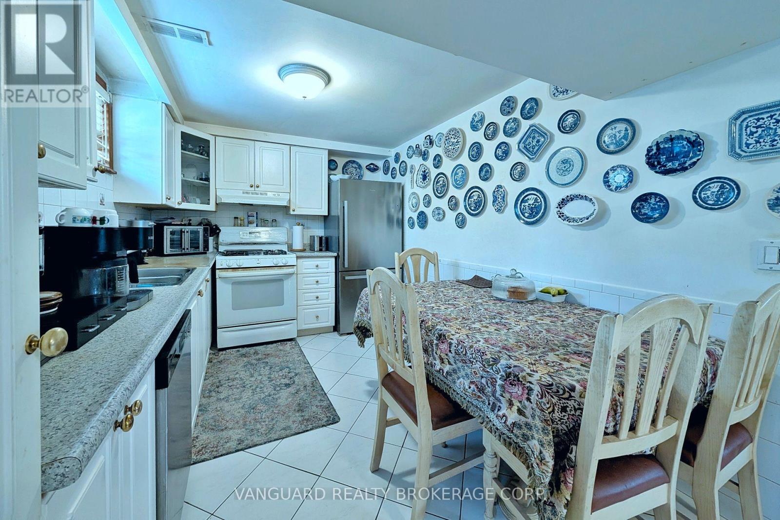 92 Skelton Boulevard, Brampton, Ontario  L6V 2P6 - Photo 42 - W12822514