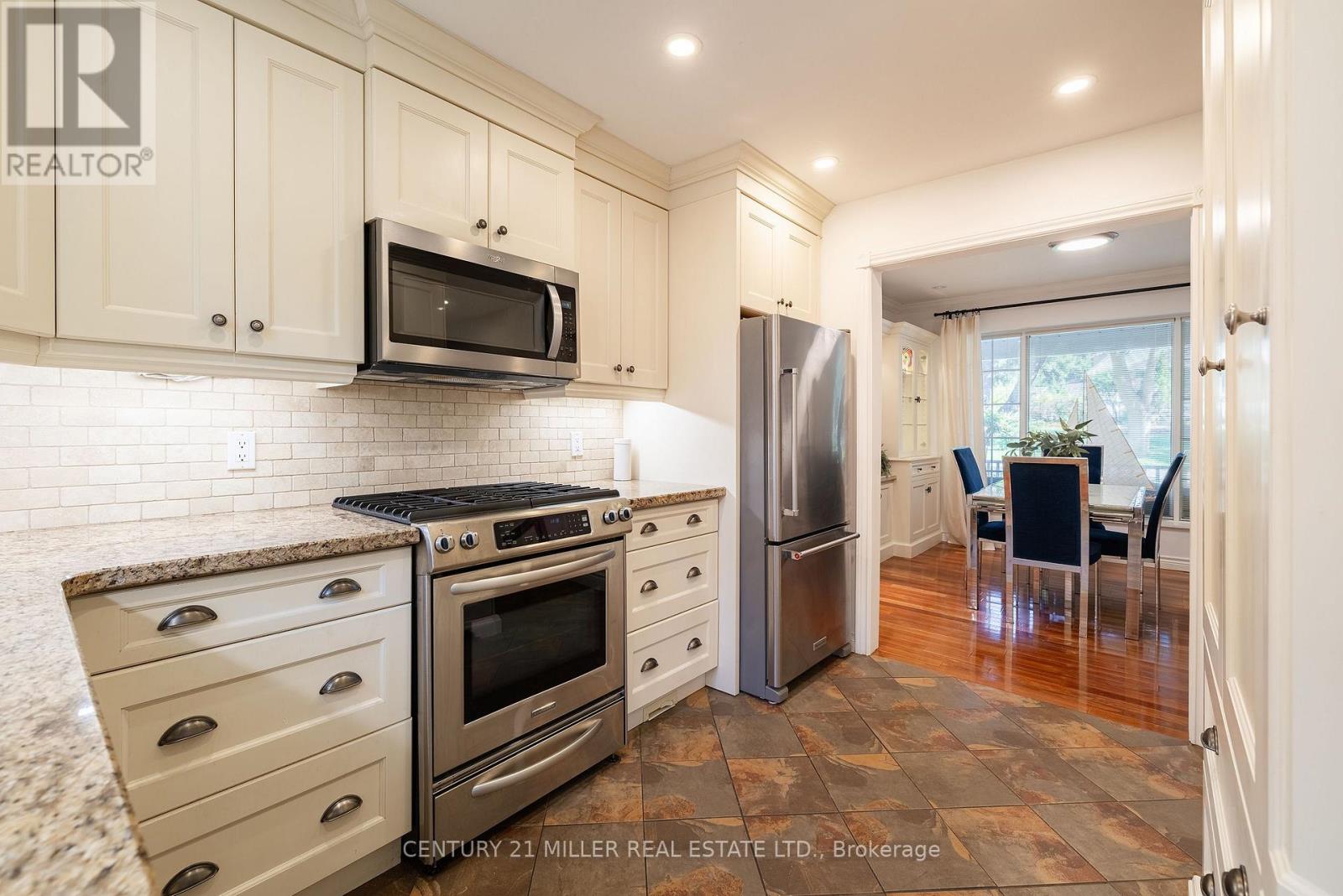 76 Brock Street, Oakville, Ontario  L6K 2Z1 - Photo 13 - W12822544