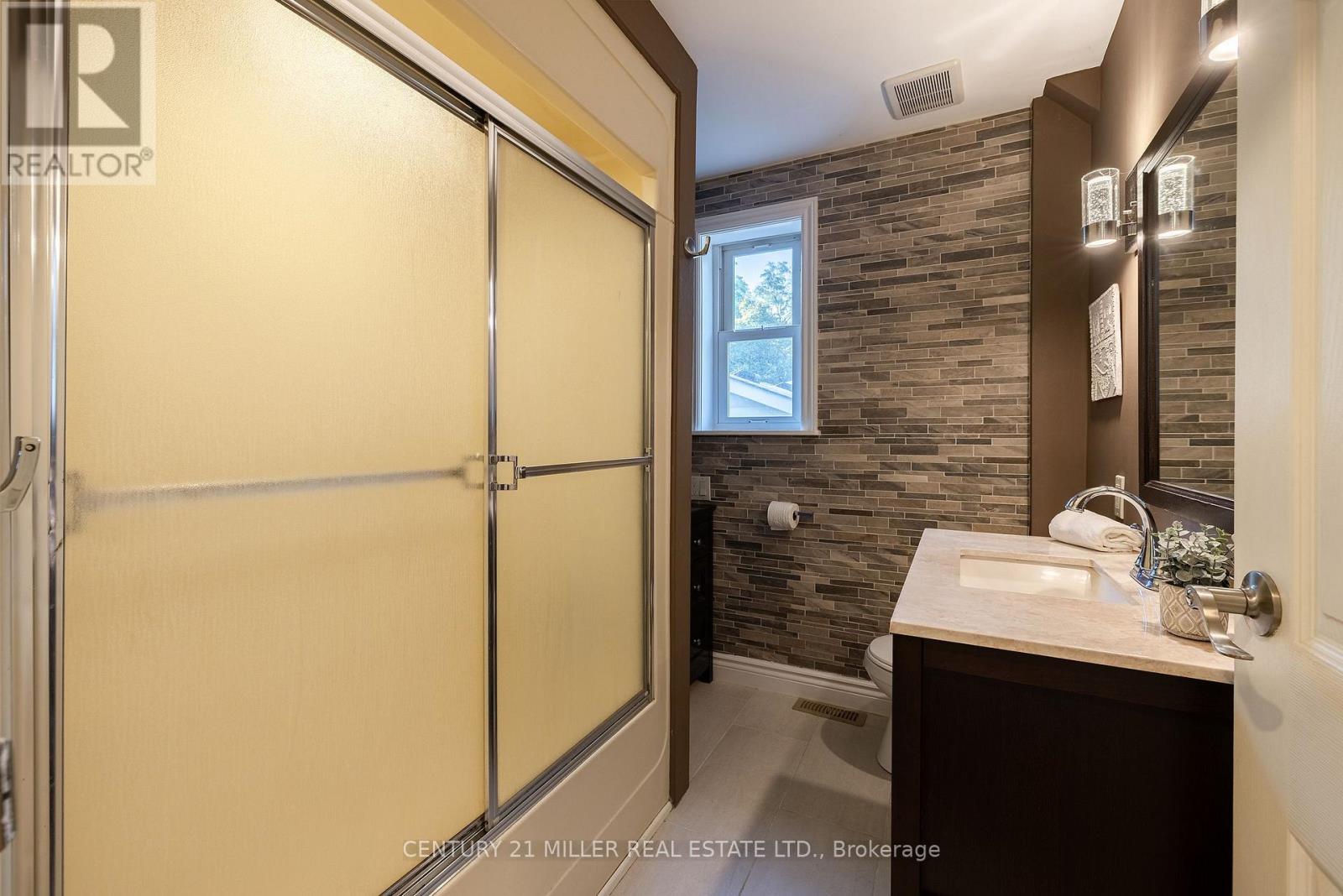 76 Brock Street, Oakville, Ontario  L6K 2Z1 - Photo 15 - W12822544